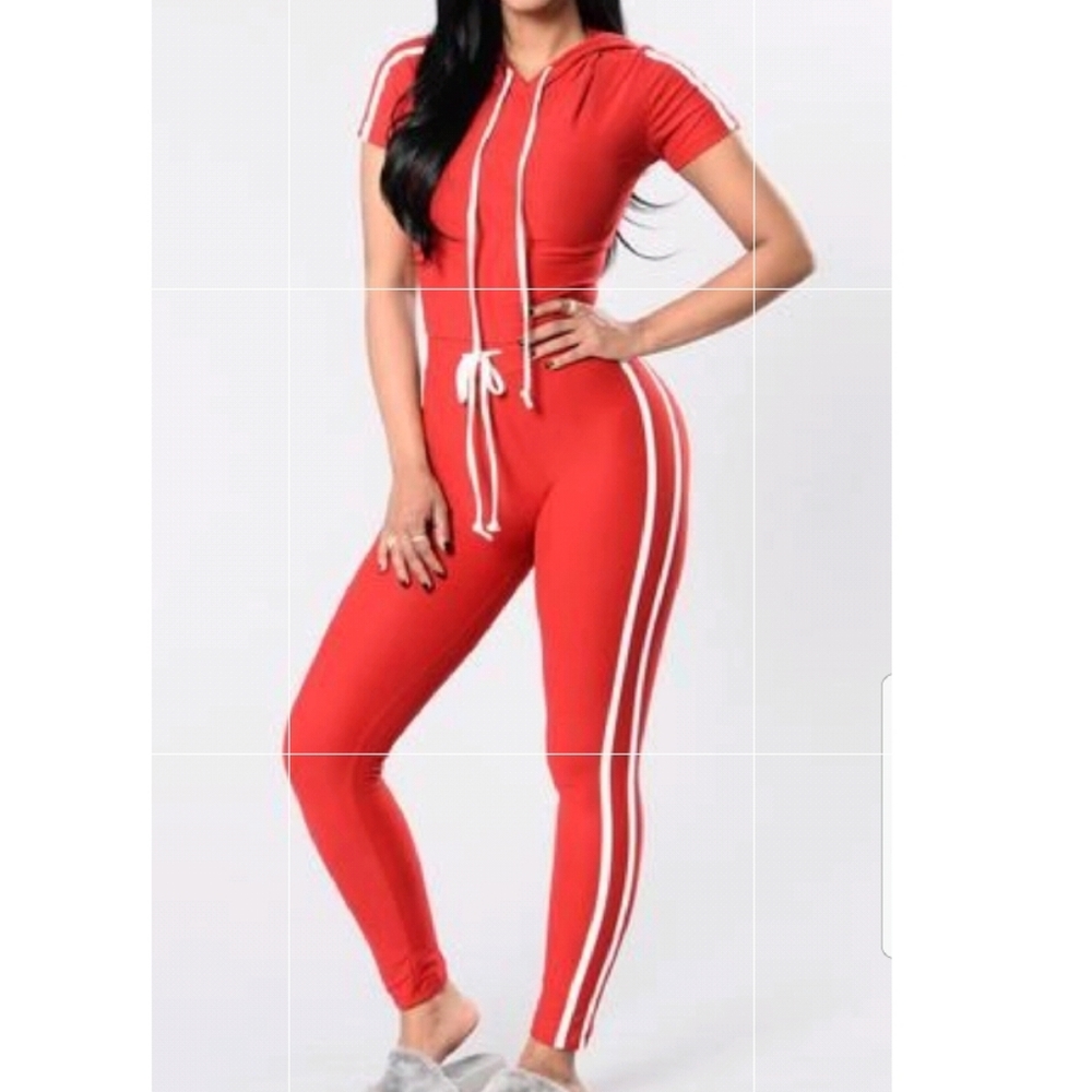 Tennis Courts Set Red by Fashion Nova